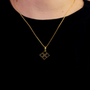 Colar Dourado com Pingente Quatro Trevos Preto