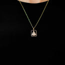 Colar Dourado Nossa Senhora Aparecida com Fundo Preto Retangular