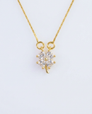 Colar Folheado a Ouro 18k com Pingente de Trevo em Zircônia Cristal Lapidada