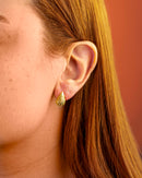 Brinco Dourado Gota Cônica Grade Vazada Tridimensional