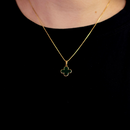 Colar Dourado Corrente Fina Pingente Trevo Quatro Folhas Verde