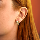 Brinco Dourado Laço Delicado Cristal Central